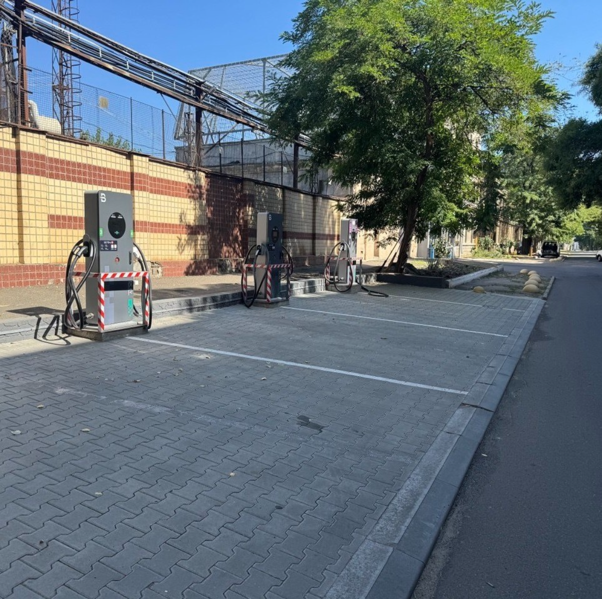 Station photo 3