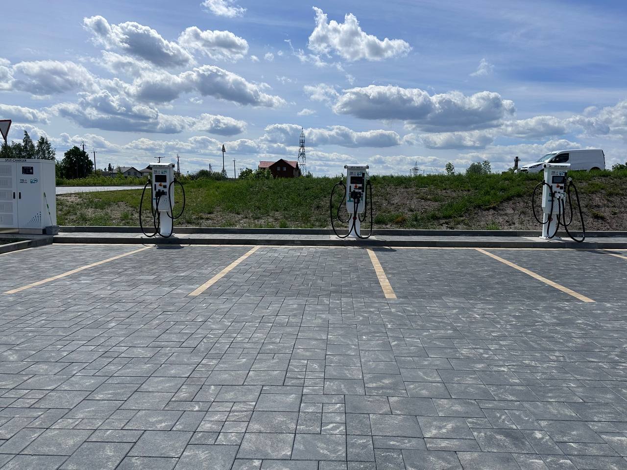 Station photo 4