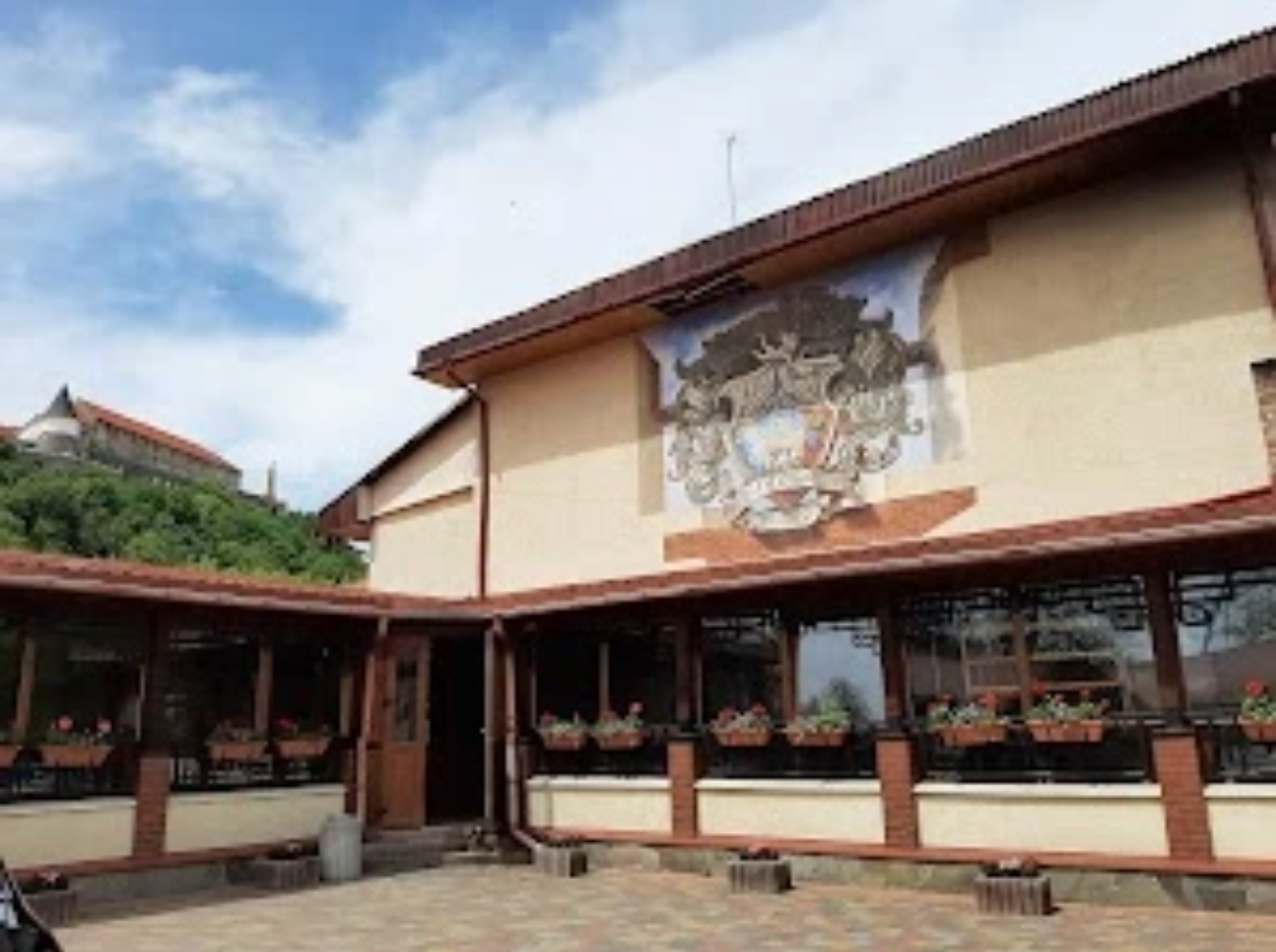Station photo 2